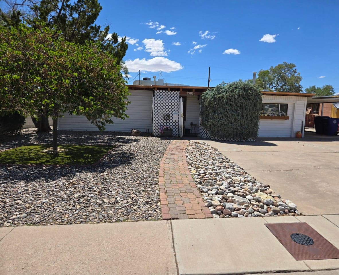 2909 Graceland Drive NE, Albuquerque