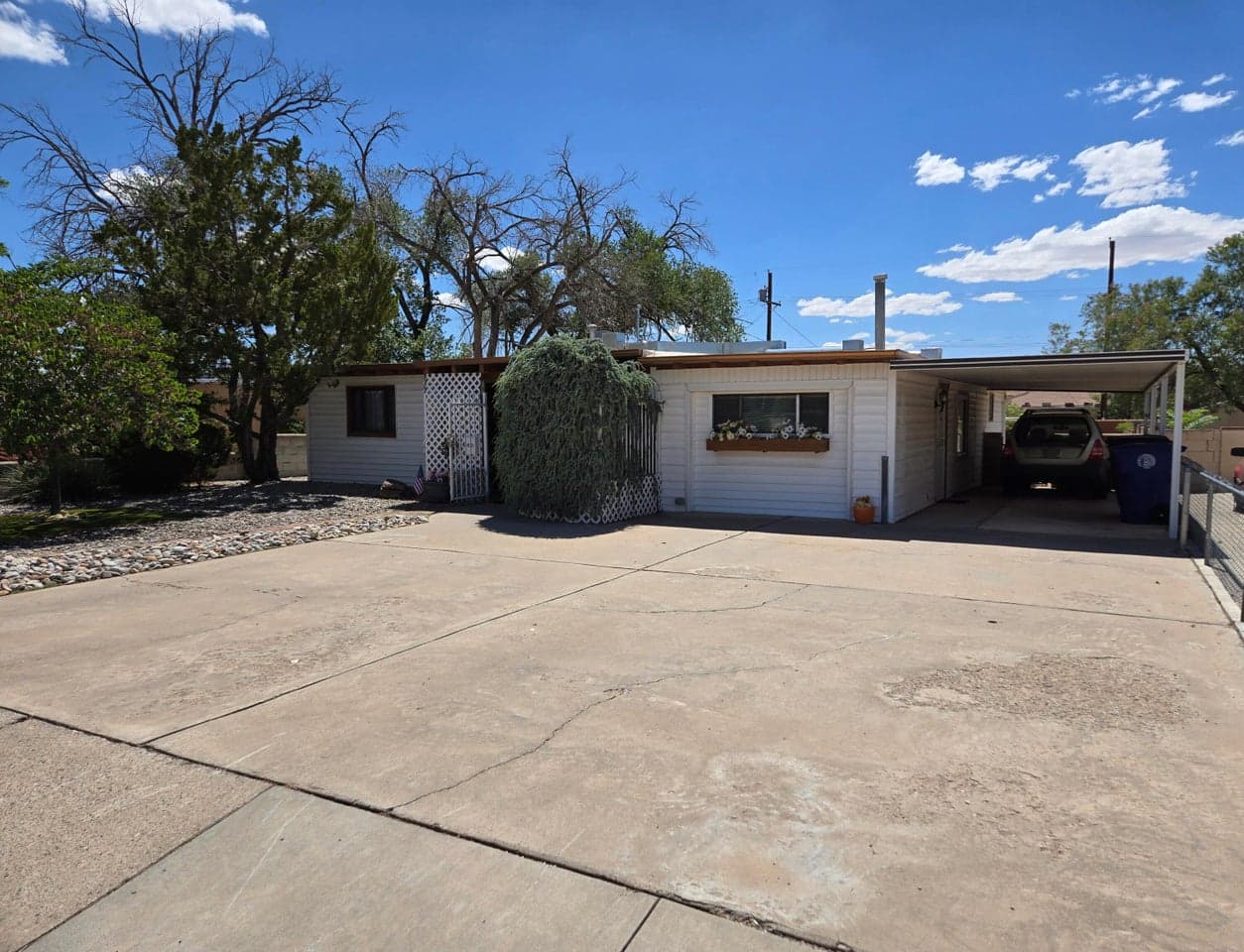 2909 Graceland Drive NE view 2